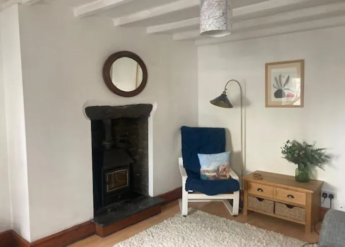 Charming Cottage Eglwysfach