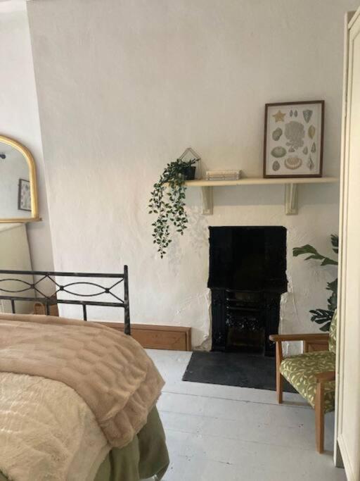 Charming Eglwysfach Holiday home *