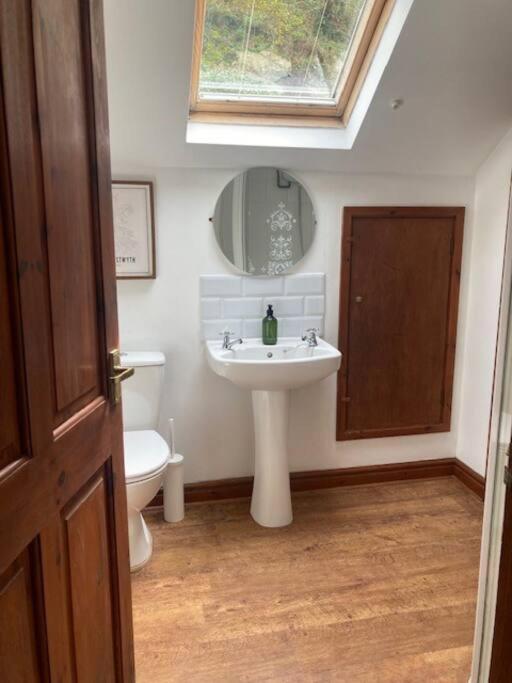 Charming Eglwysfach Holiday home *